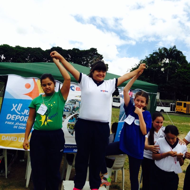Los niños de Invedin presentes en los Juegos Distritales “Olimpiadas Especiales” 2013