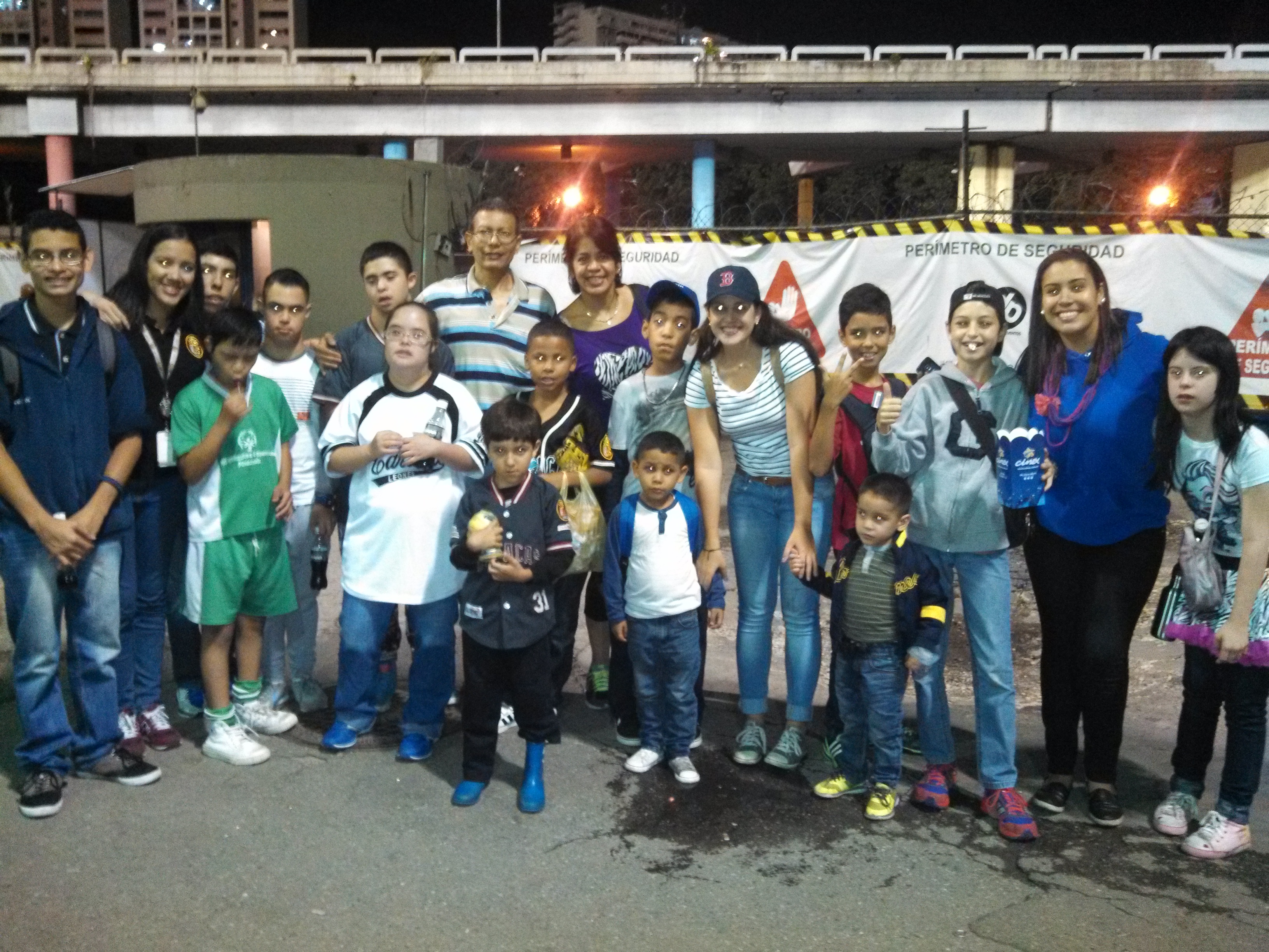 Tarde de béisbol con los Leones del Caracas