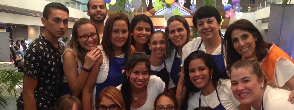 En un ambiente muy festivo, Invedin celebra su tradicional Bazar para el día de las madres